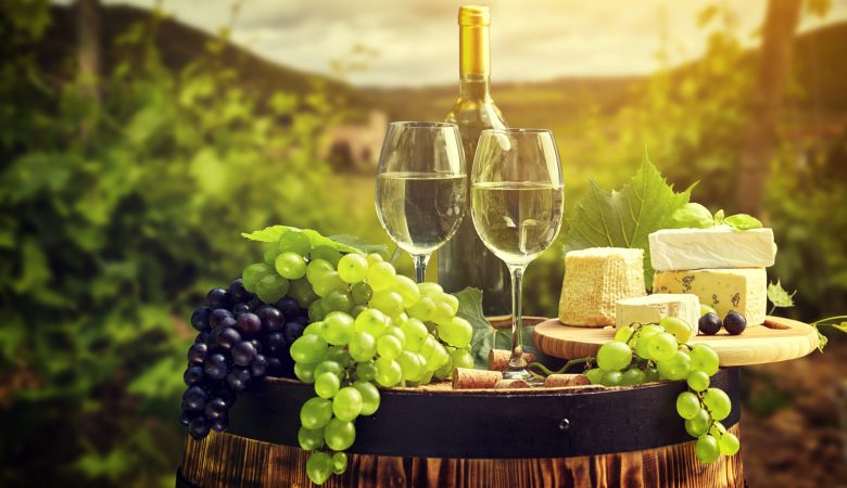 wine-grapes-cheese-bor-szolo-sajt-7766652349